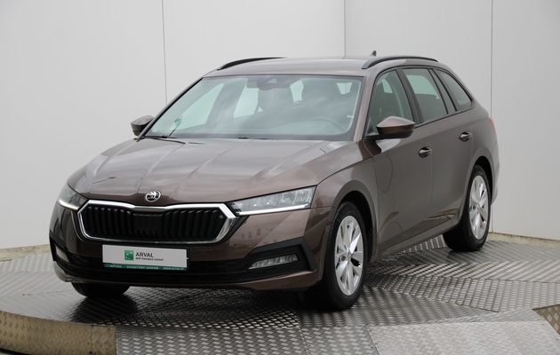 ŠKODA Octavia IV Combi Ambition vehicle-image