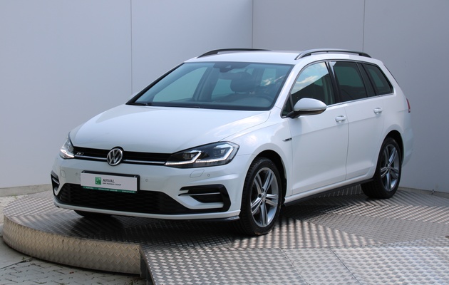 VOLKSWAGEN Golf VII Variant R Line vehicle-image