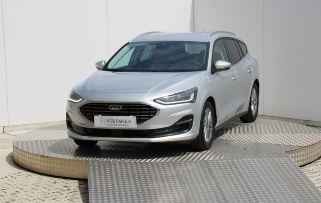 FORD Focus Combi Titanium vehicle-image