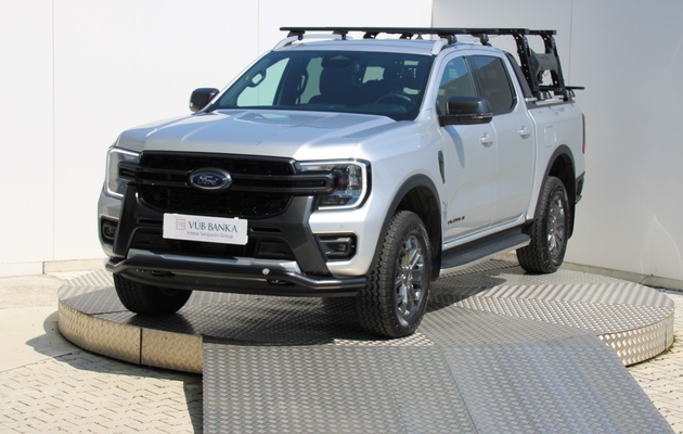 FORD Ranger Wildtrak vehicle-image