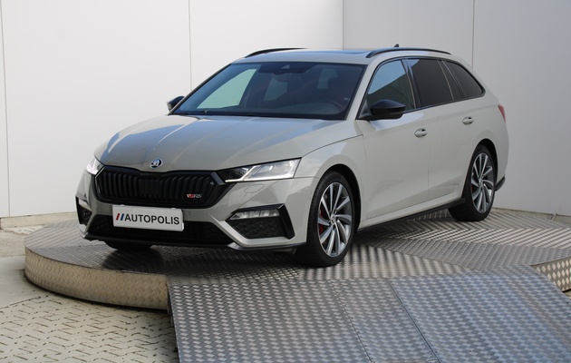 ŠKODA Octavia IV Combi RS vehicle-image