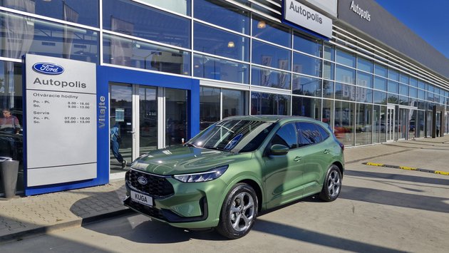 Ford Kuga ST-Line vehicle-image