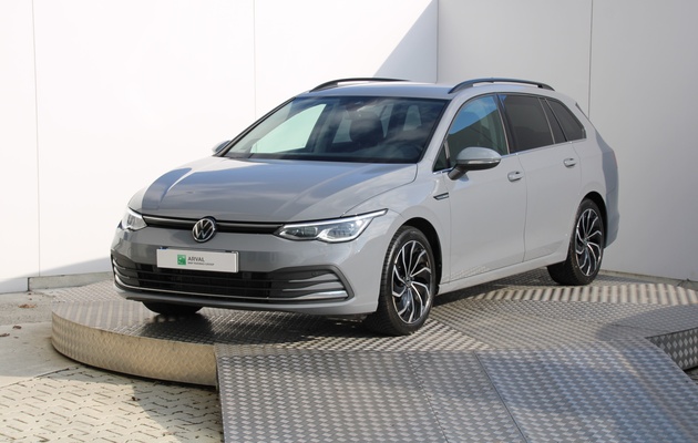 VOLKSWAGEN Golf Variant Style vehicle-image