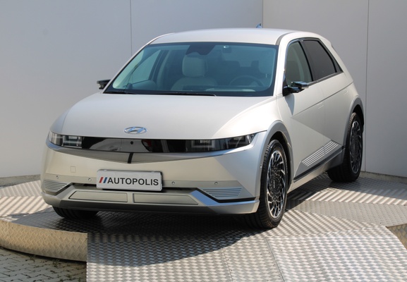 HYUNDAI Ioniq 5 Premium vehicle-image