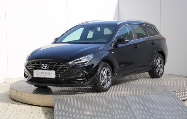 HYUNDAI i30 CW Play vehicle-image