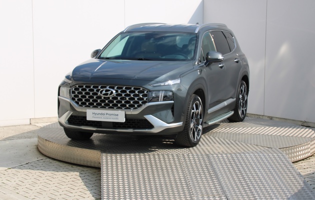 HYUNDAI Santa-FE Premium vehicle-image