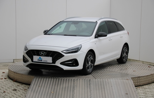 HYUNDAI i30 CW Play vehicle-image