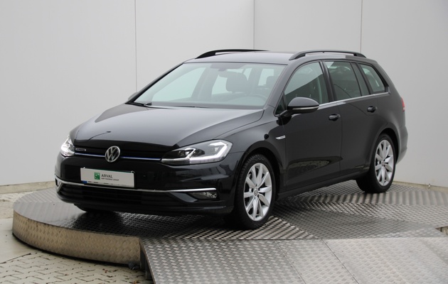 VOLKSWAGEN Golf VII Variant Highline vehicle-image