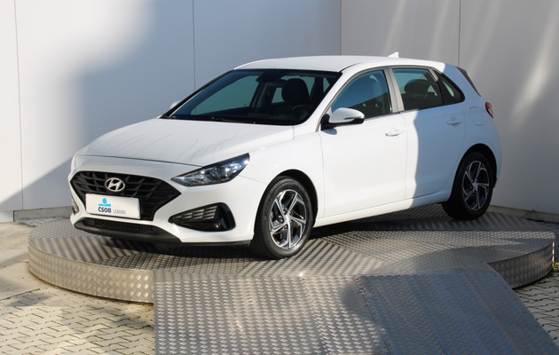 HYUNDAI i30 Comfort vehicle-image