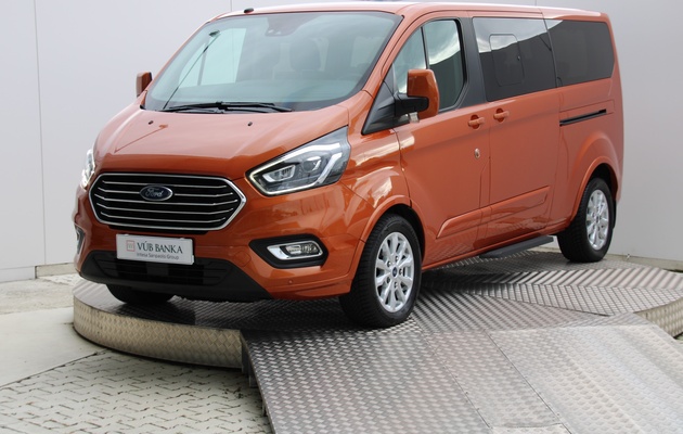 FORD Tourneo Custom vehicle-image