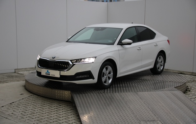 ŠKODA OCTAVIA Ambition vehicle-image