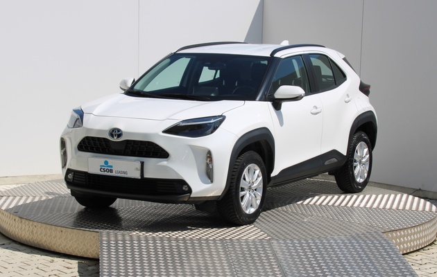 TOYOTA Yaris Cross vehicle-image