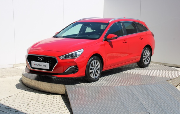 HYUNDAI i30 CW Family vehicle-image