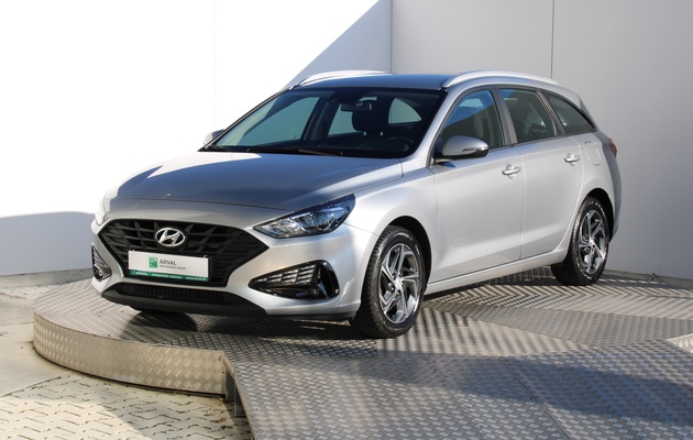 HYUNDAI i30 CW Comfort vehicle-image