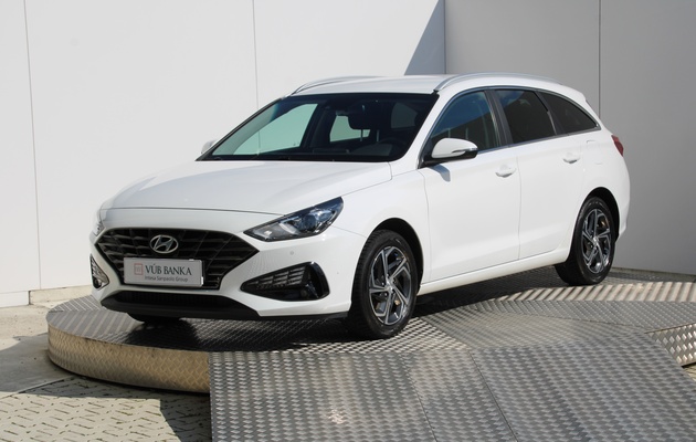 HYUNDAI i30 cw Family vehicle-image